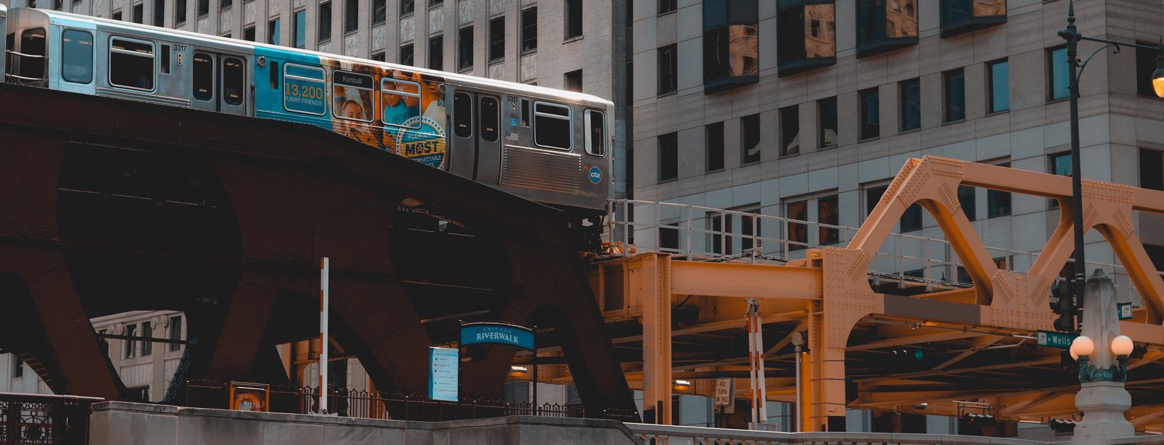 BTS – MRT ให้น้องขึ้นรถไฟฟ้าฟรี “วันเด็ก” 